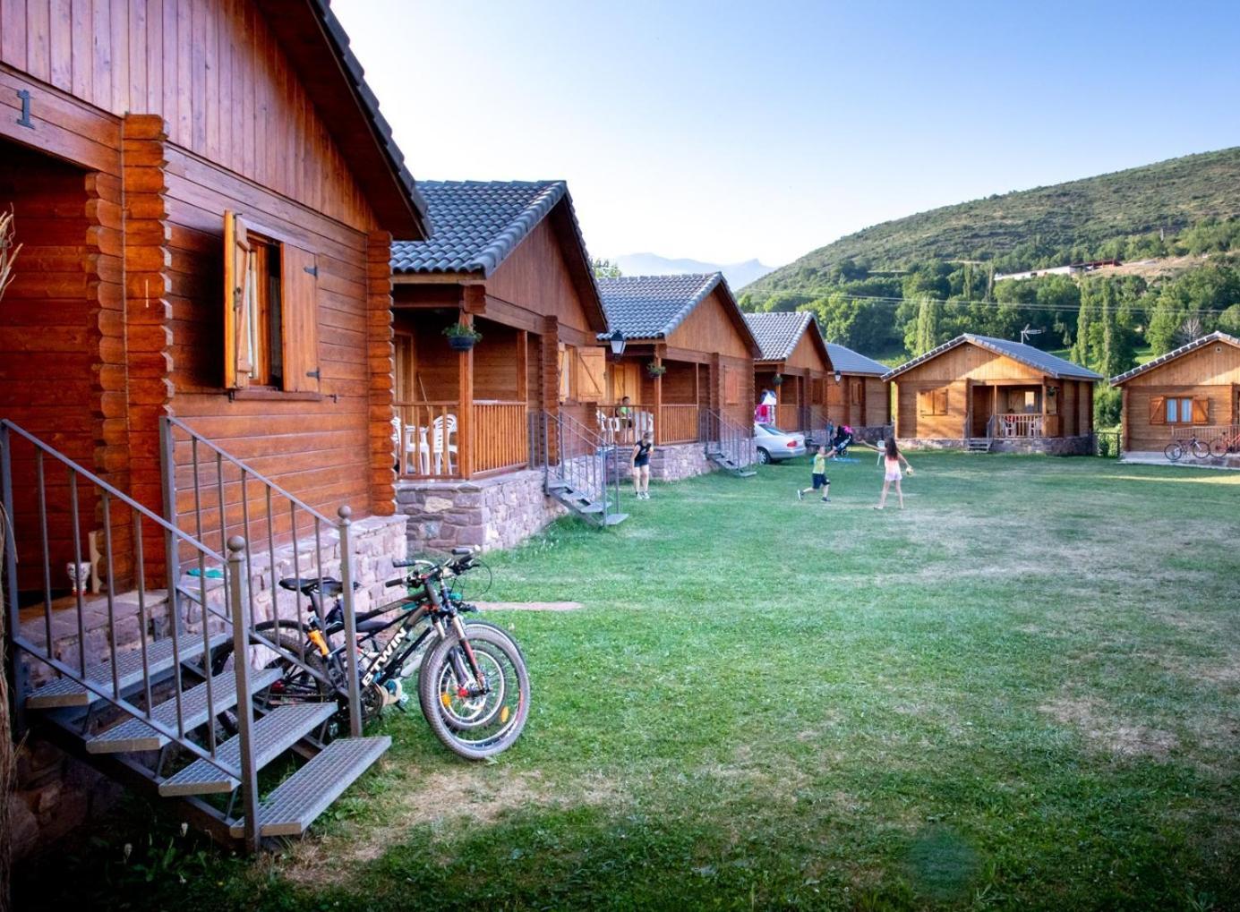Bungalows Laspaúles 外观 照片